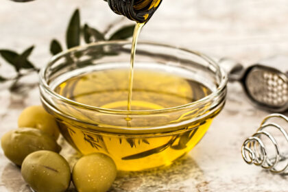 Azeite de oliva - benefícios pra saúde, cabelo, pele e unhas - Blog - Dicas Naturais - Uma Vida Mais Abundante