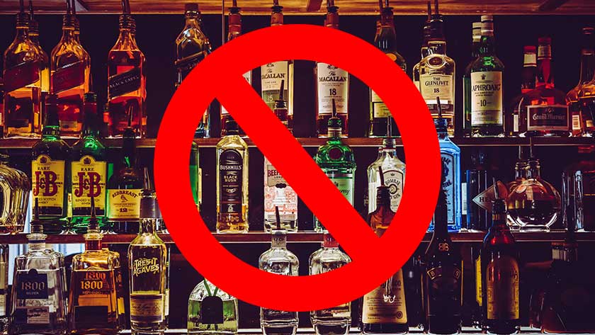 Evitar alcool em excesso - Exibicao de garrafas de bebidas -- Umavidamaisabundante.com